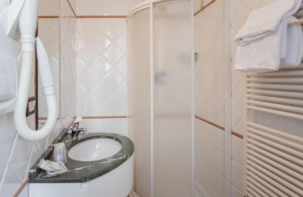 Hotel Rossi Manciano Extérieur photo